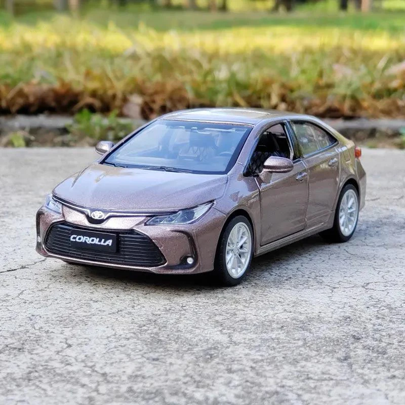 Модель автомобиля Toyota Corolla 1:33 модель из сплава литой под давлением Игрушечная со