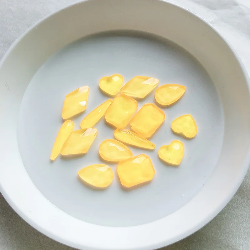 Yellow Mix Shape Флуоресцентный мокко Стразы для ногтей со стразами для дизайн ногтей стекло разные формы ювелирные изделия с бриллиантами декоративный камень для ногтей украшения для маникюра 30 шт./лот - Цвет: Yellow Mix Shape