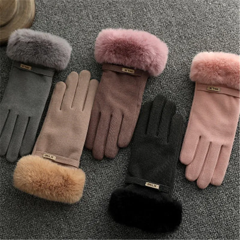 

Women Warm Cashmere Velvet Plush Glove Touch Screen Driving Windproof Button Letter Winter Female Sport Cycling Mittens
