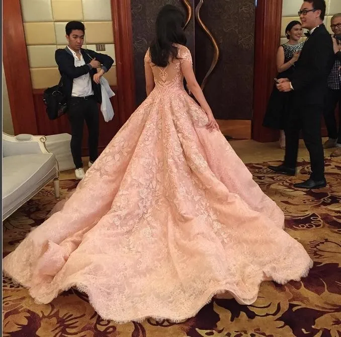 Arabic Abayas Rusting Pink Luxury Prom Clothes Sheer Cut Top Appliques Crystal Pearls Puffy Long Ballgown Party Evening