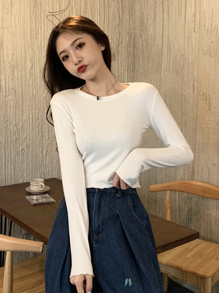 Белая футболка с длинным рукавом Женская Облегающая рубашка на весну и осень
