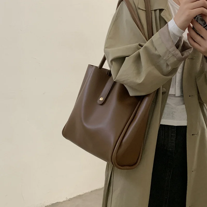 

Large Bag Women's New Fashion Autumn and Winter Tot Bag Small and Versatile Ins Large Capacity Armpit Bag