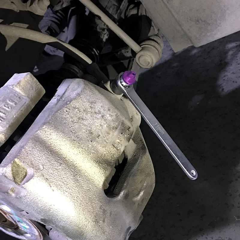 

MRCARTOOL 1PC Brake Fluid Drain Wrench 11mm Clutch Drainer Brake High Quality Professional Car Repair Tool