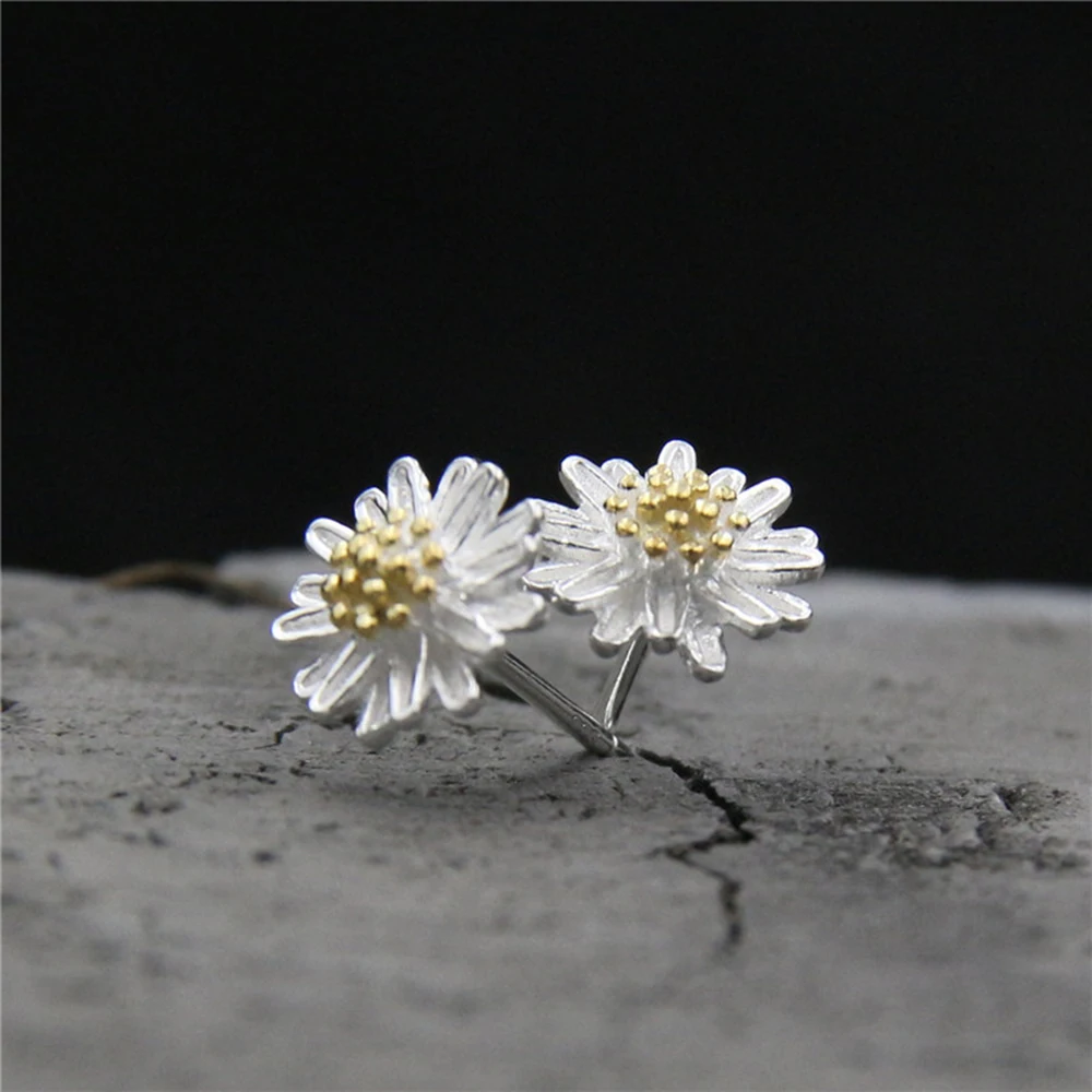 

Женские серьги-гвоздики из серебра пробы, 8 мм