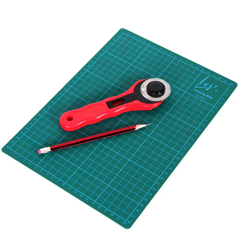 

22X30cm Cutting Mat Professional Cutting Board A4 Cutting Mat Environmentally Friendly PVC Paper Model DIY Pad Board Appliance