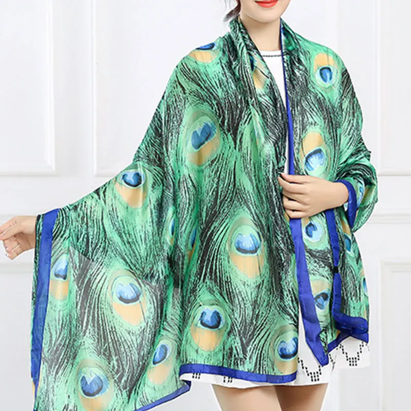 Шарф женский большой с принтом зеленое перо павлина х90 см |