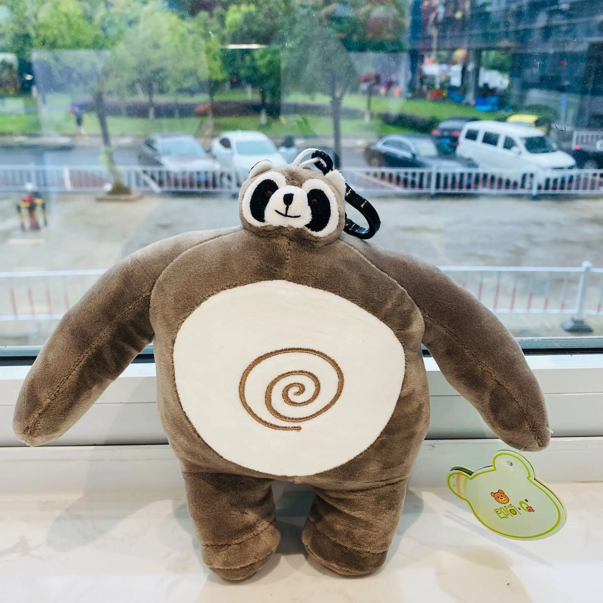 Маленькая набивная подушка в виде медведя маленькая большого тела енота лягушки