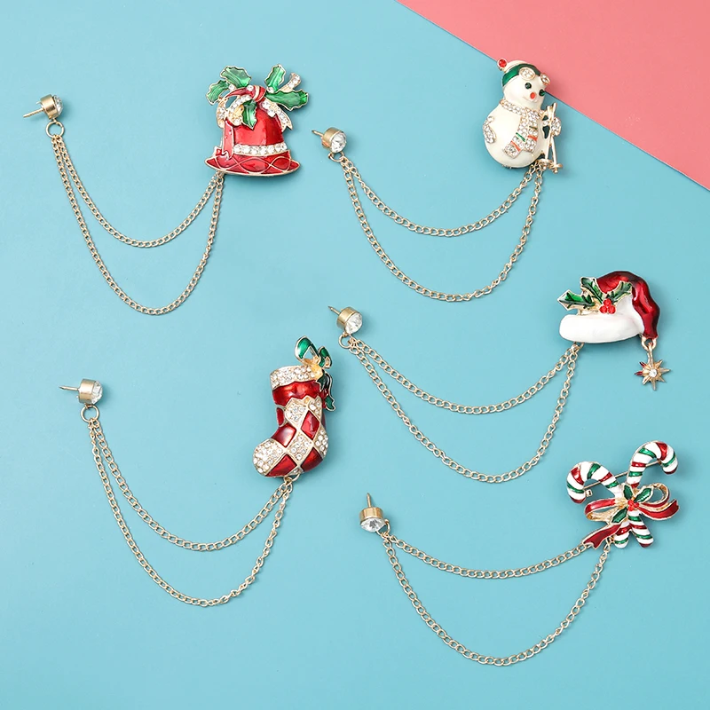 

Christmas Series Badge Metal Brooches Snowman Hat Socks Double Chain Pins For Sweater Backpack Women Gift Jewelry For Friends