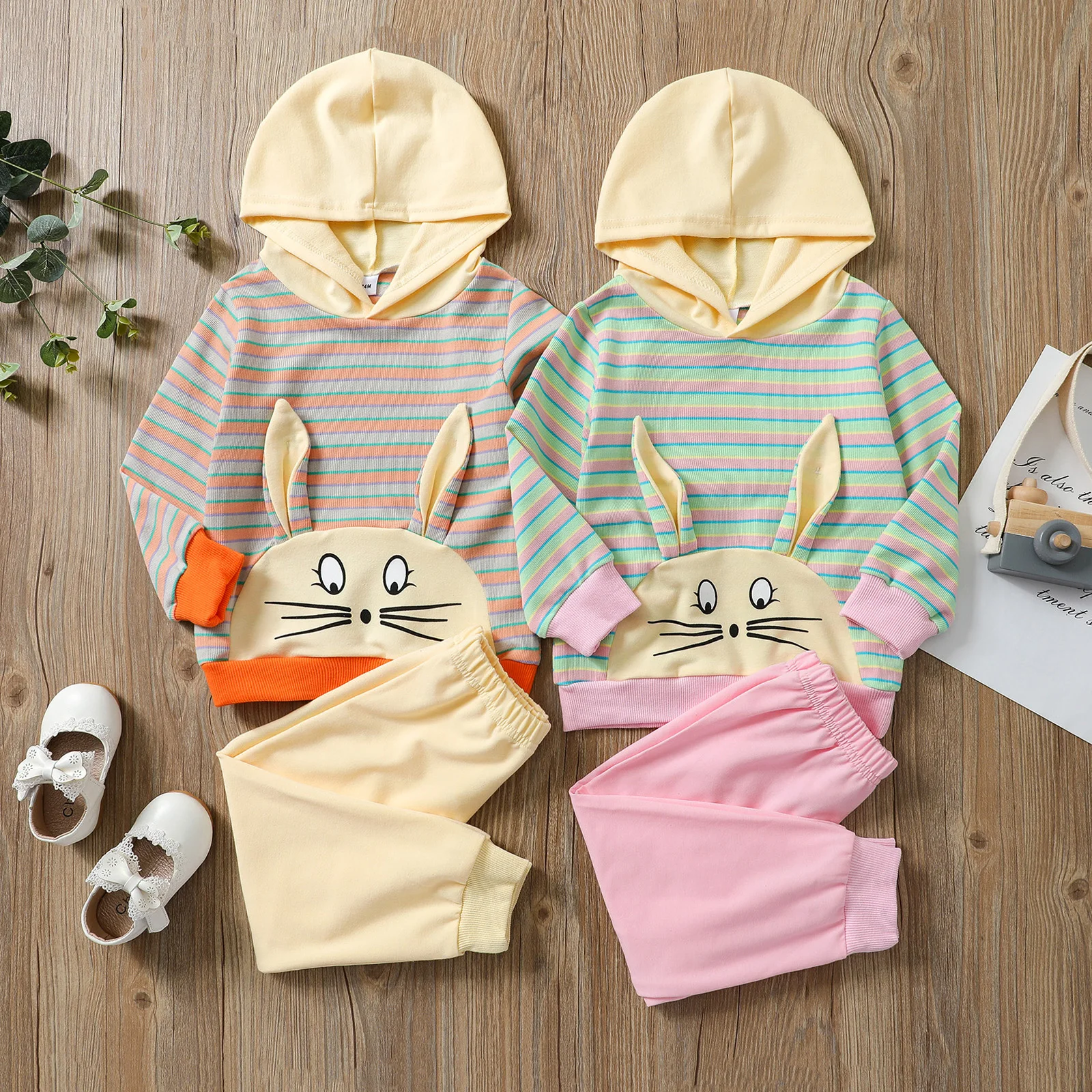 

PatPat 2-piece Toddler Girl Animal Pattern Stripe Colorblock Hoodie Sweatshirt and Solid Pants Set