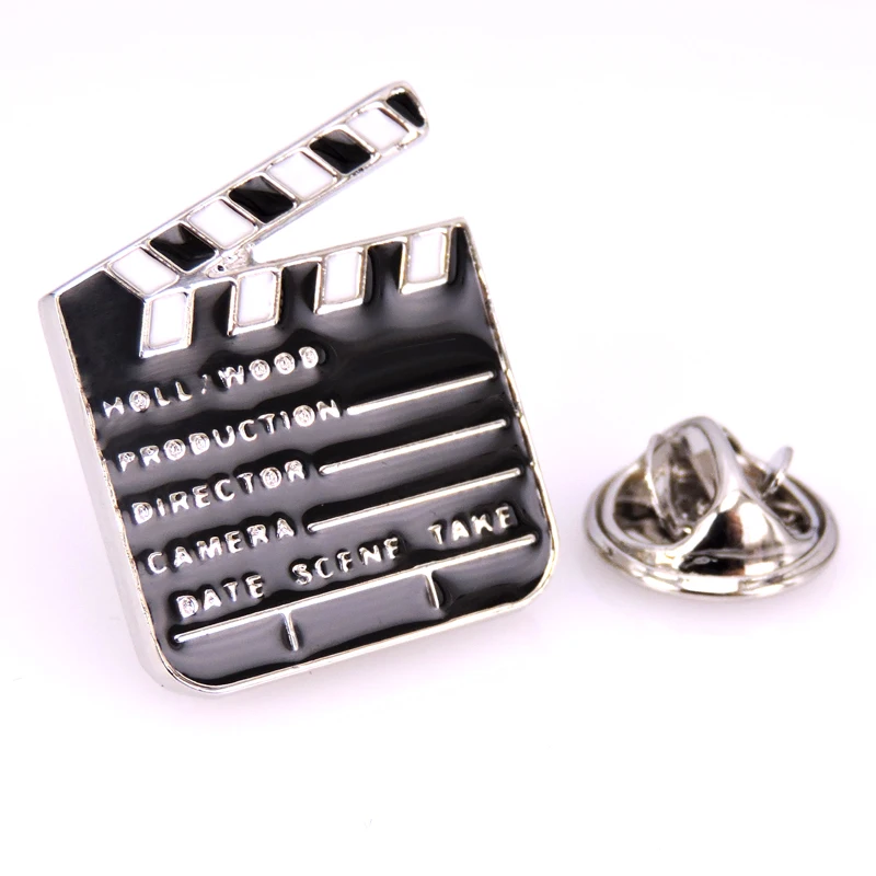 Brand new fashion design movie fire extinguisher stethoscope Brooch high quality enamel spray painting technology men's badge |