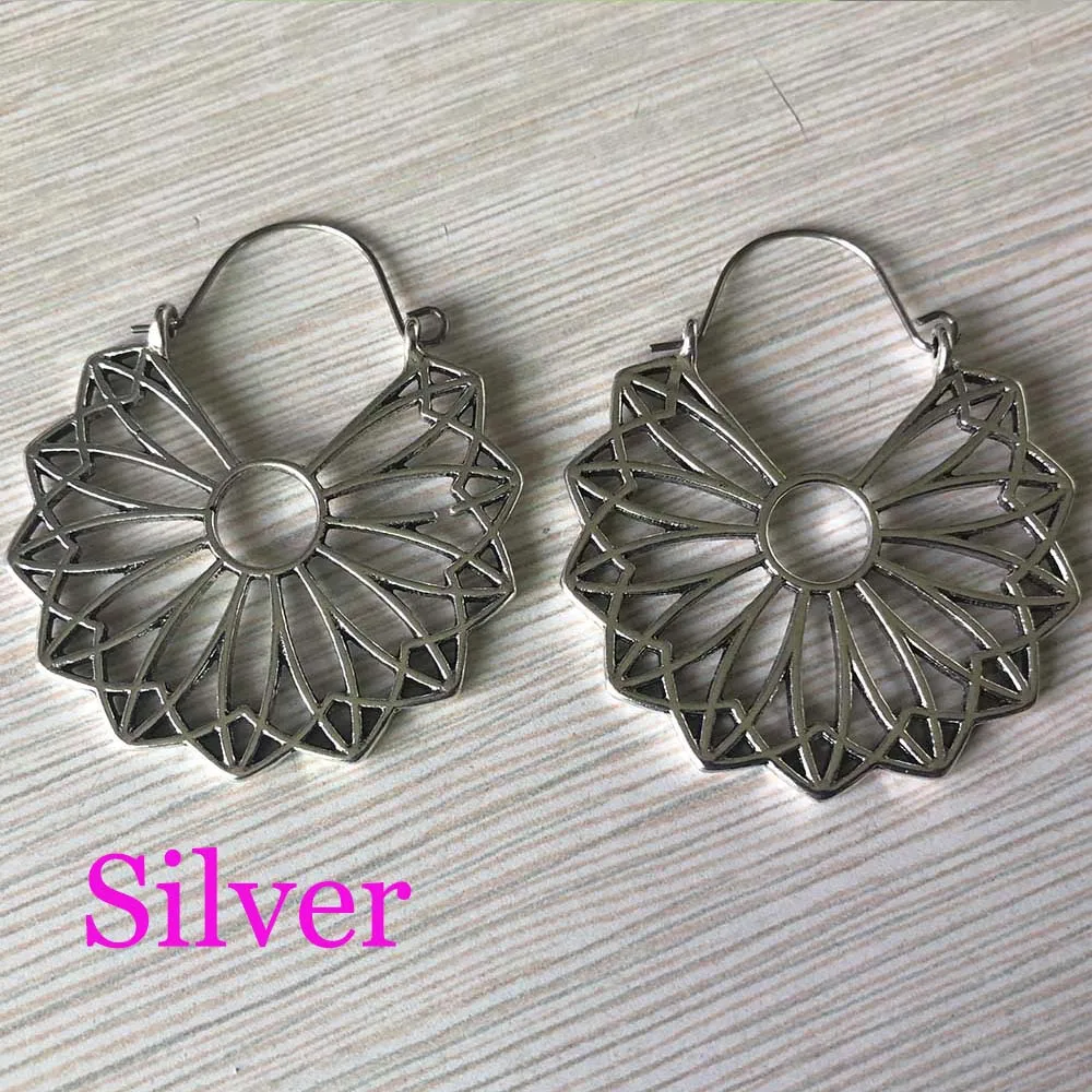 Silver Индийские племенные латунные серьги, висячие серьги-капельки, украшенные цветами вихревые «цыганские» серьги для женщин, богемные Винтажные серьги EAR00C07B - Окраска металла: Silver