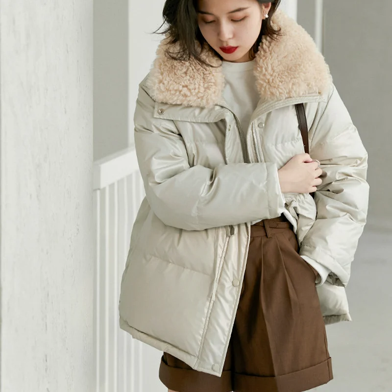 Женская куртка с меховым воротником зимняя плотная маленькая в западном стиле