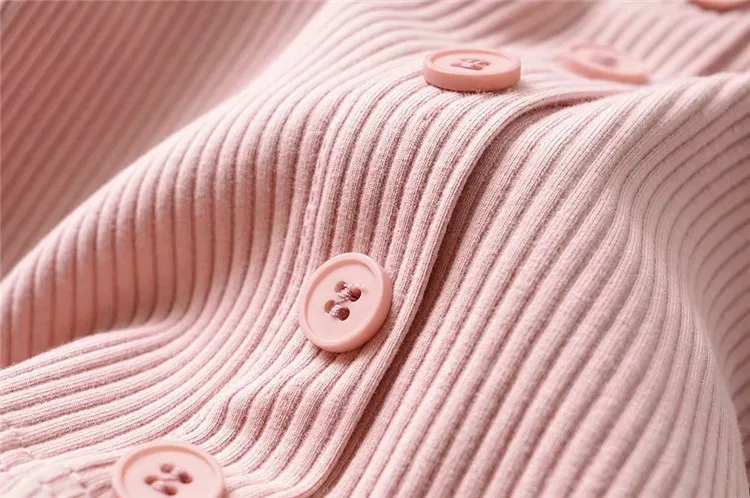 

Fashionable Women's Clothing Front-breasted Square-neck Short-sleeved Knitted Cardigan Short Slim Women Casual Blouses