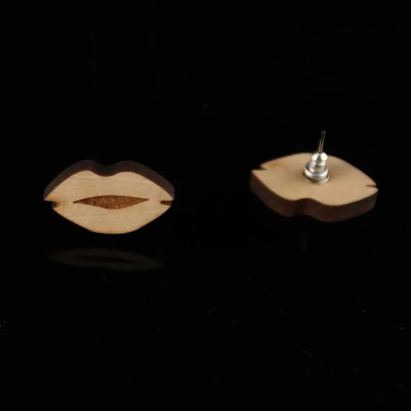 

Wooden women stud earrings / burlywood gentle rose style / wholesale dropshippingg
