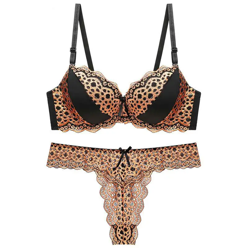 

Сексуальный бюстгальтер с открытой спиной и трусики Комплект Синтетические волосы на кружеве застежка бесшовные, пуш-ап, женское нижнее белье Для женщин Беспроводной наборы нижнего белья