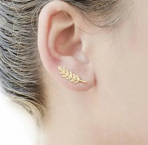 

Boho Leaf Ear Climbers Vintage Sanasa Botanical Earrings for Women Girls Crescent Moon Phase Earing Geometric Round Stud Jewelry