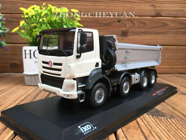 Белый Коллекционная модель из сплава IXO 1:43 Масштаб Татра Феникс 8X8 самосвал конструирование грузовика машины литья под давлением игрушка модель украшения - Цвет: Белый