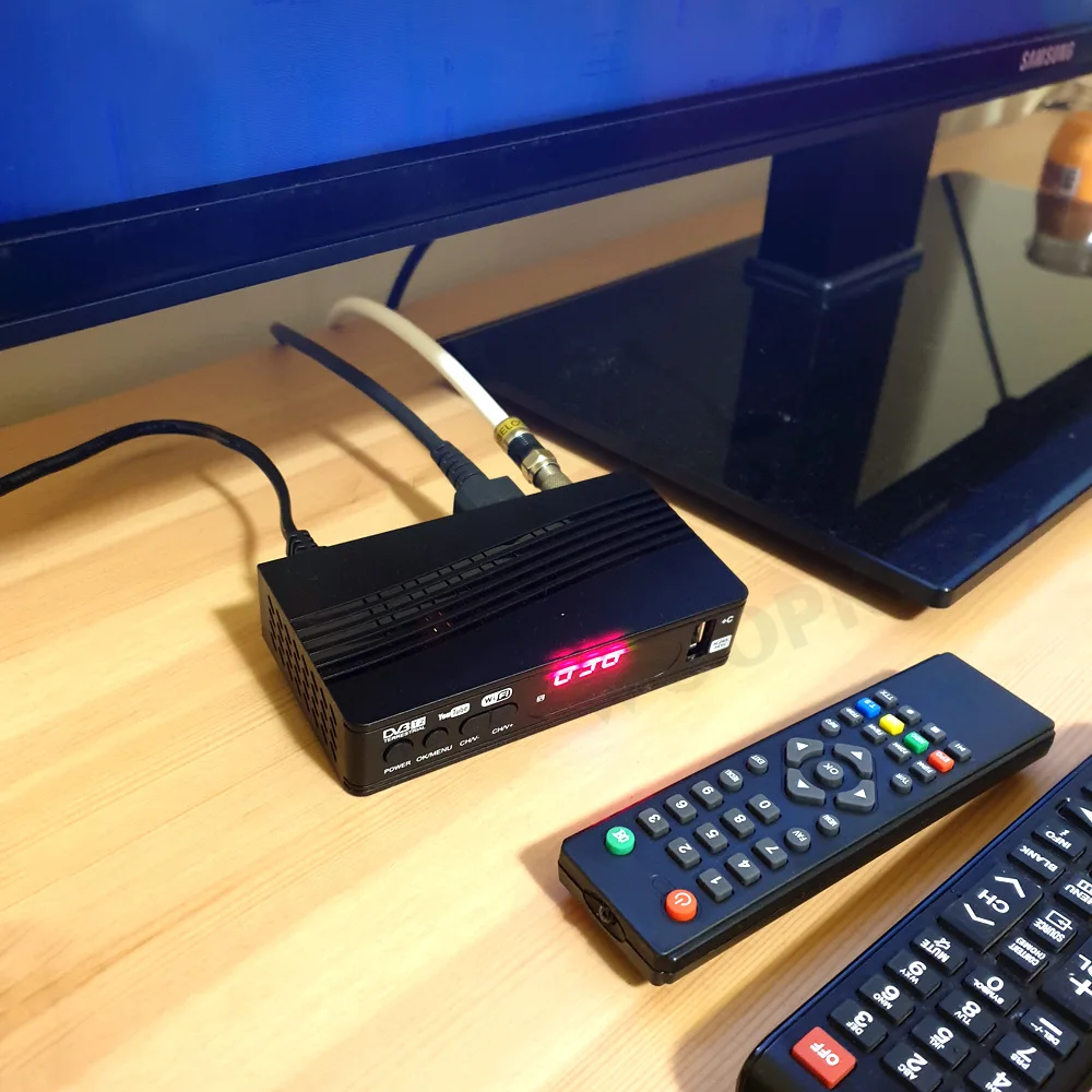 DVB T2 ТВ тюнер ресивер HD спутниковый декодер тв H265 DVBT2 C компьютерной приставки к