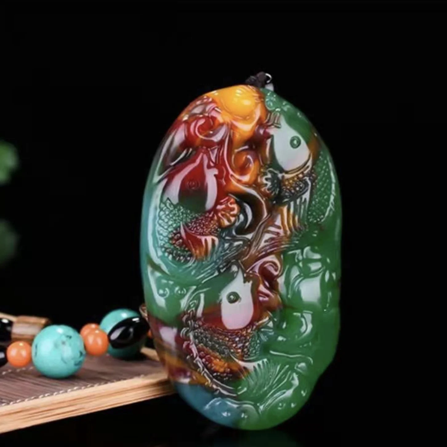 Натуральный красочный зеленый нефритовый кулон ручной работы рыба нефритовые