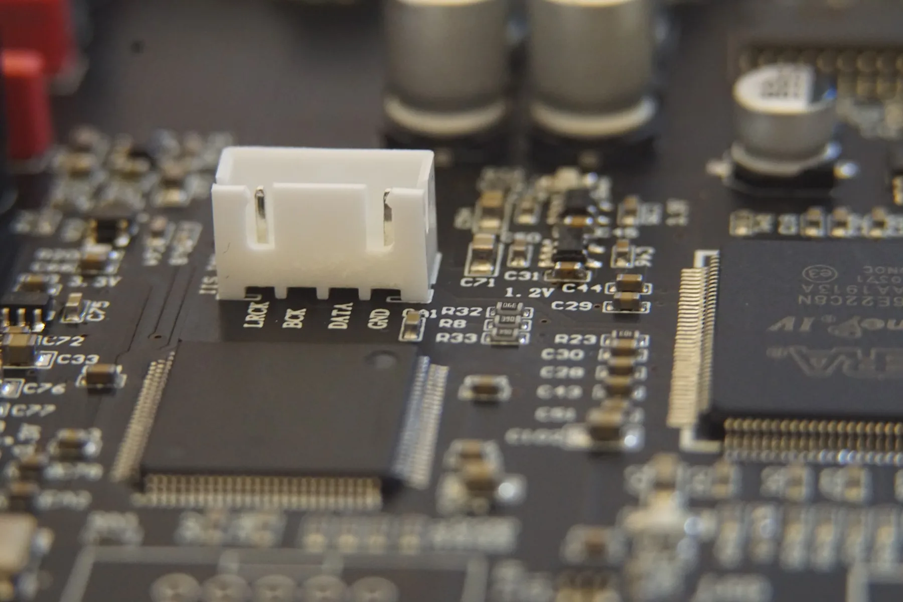 

Dual AD1865R NOS DAC Vinyl Style Decoder Board Dual FPGA Clock Asynchronous Processing R2R Decoding