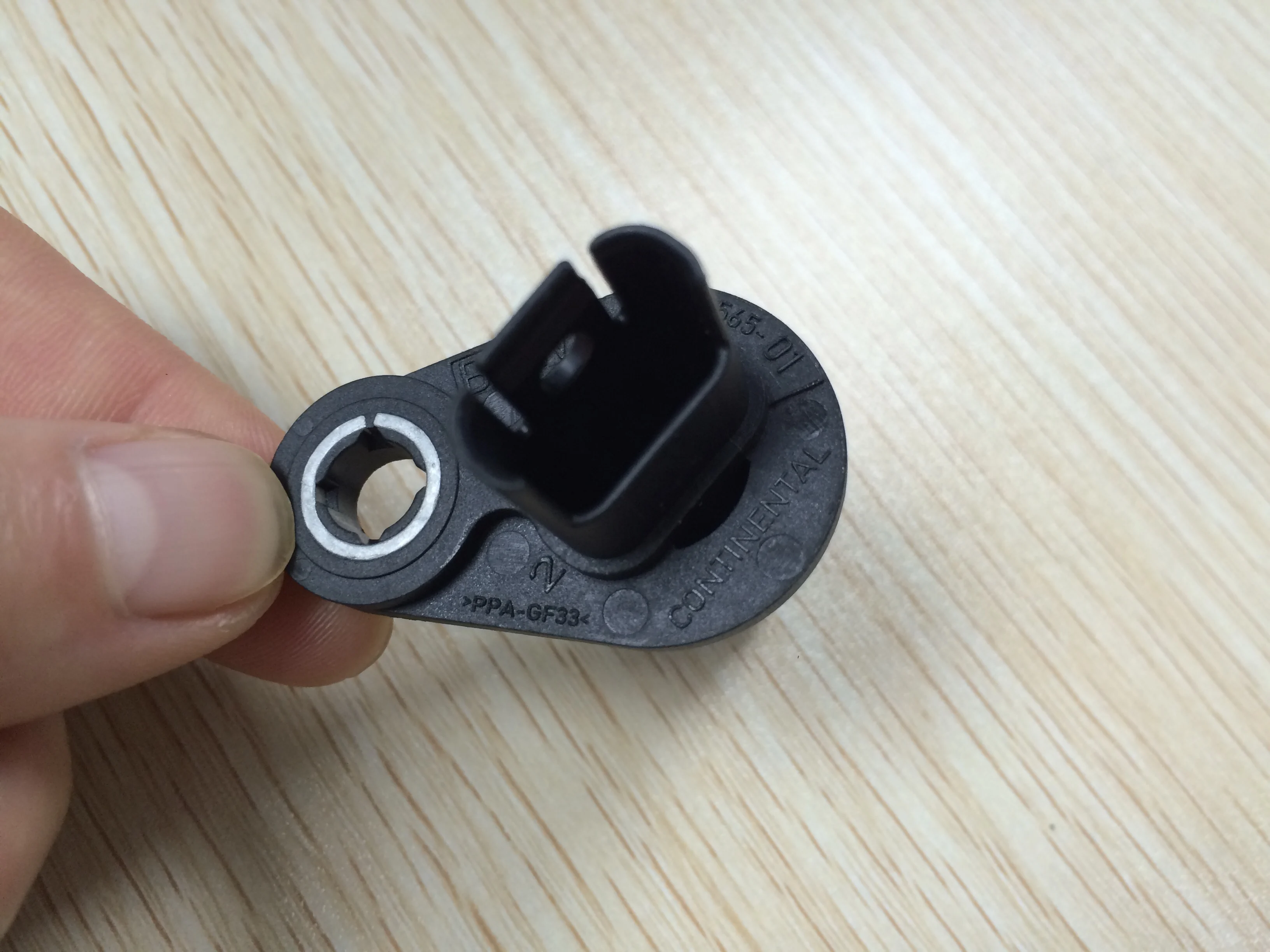 

Original Quality crankshaft pulse position sensor for BMW 1 3 5 Touring 7 X3 X5 Z4 Coupe 7626565-01 13627525015