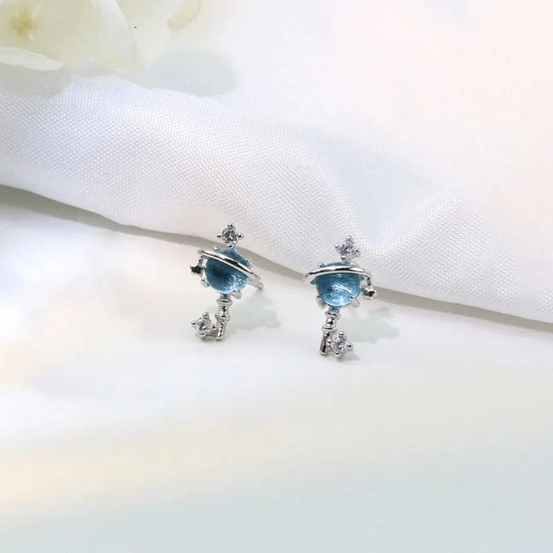 Женские серьги гвоздики из серебра 925 пробы с планетами Луной и