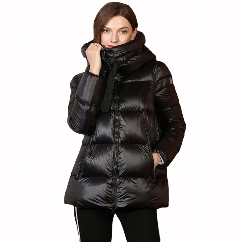 Теплое пальто новинка 2019 брендовая зимняя пуховая куртка Женская на белом утином