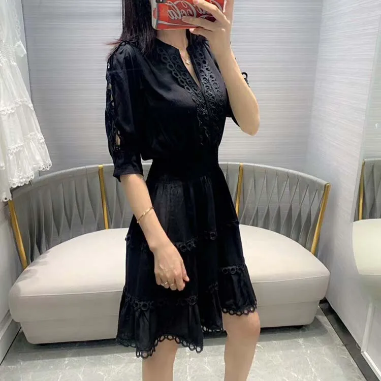 

2020 Spring / Summer Women's New Elegant Water-soluble Flower Lace Dress Free Shipping Worldwide Free Shipping Worldwide