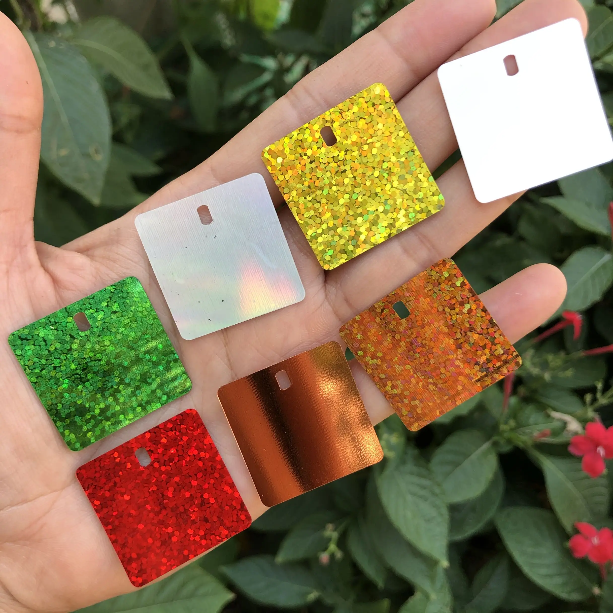 

Weight 500G New Diy Jewelry Handmade Material Colorful Holographic Green Red Gold Coffee Square 28mm Wall Decorate Sequin