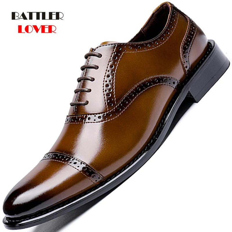 

2021 New Carved Brogue Oxfords Men Soft Genuine Leather Fashion Business Shoes for Male Casual Bullock Wedding Driving Footwear