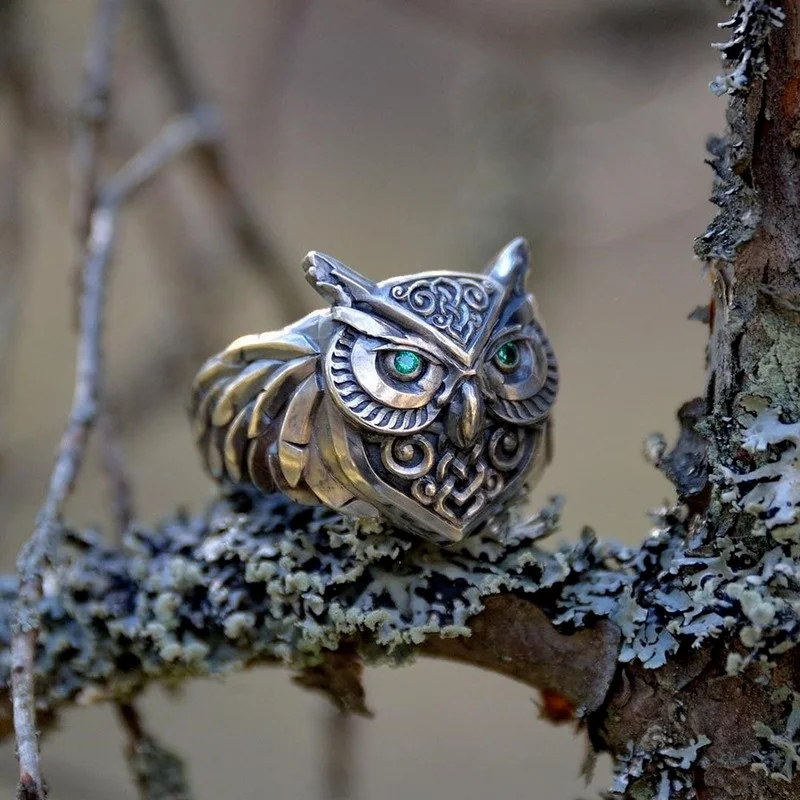 

Personality 3D Animal Owl Ring Crystal Eyes for Women Men Unisex Punk Hip Hop Carved Pattern Statement Party Club Finger Ring