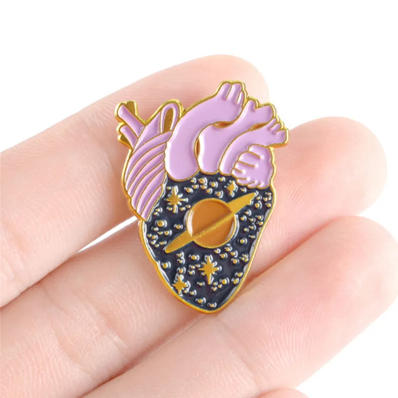 Oil Drop Alloy Brooches Band-aid Heart Shape for Doctor Nurse Lapel Pin Backpack Coat Brooch Pins Jewelry | Украшения и