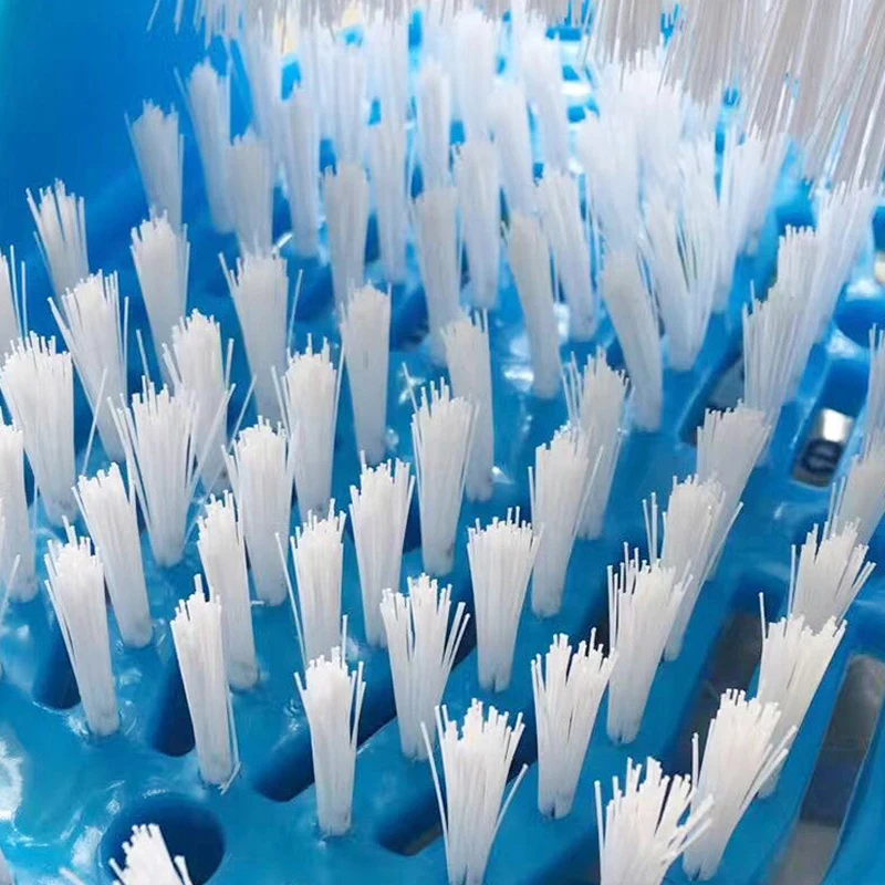 Пластиковая щетка для ванной и душа 28 см * 14 10 |