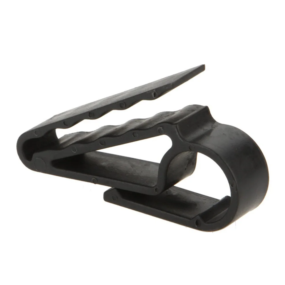 

6pcs Cigar Clips Accessories Cigarette Holder Hands Free Desktop Cigarette Holder for Smokers (Black)