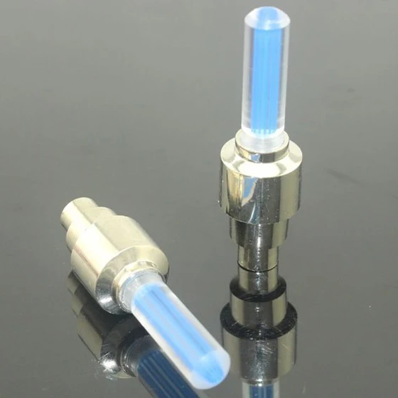 Комплект из 2 предметов голубого цвета светодиодный вспышкой для колес Кепки