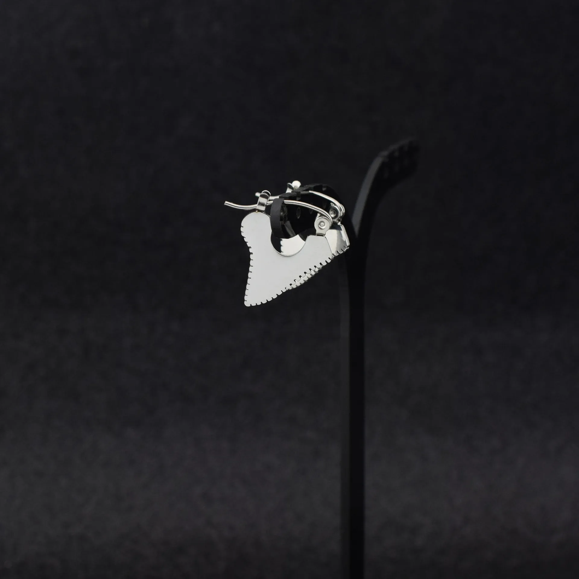 2019 Новый 1 пара из нержавеющей стали Акула серьги в виде зуба серьги-гвоздики для