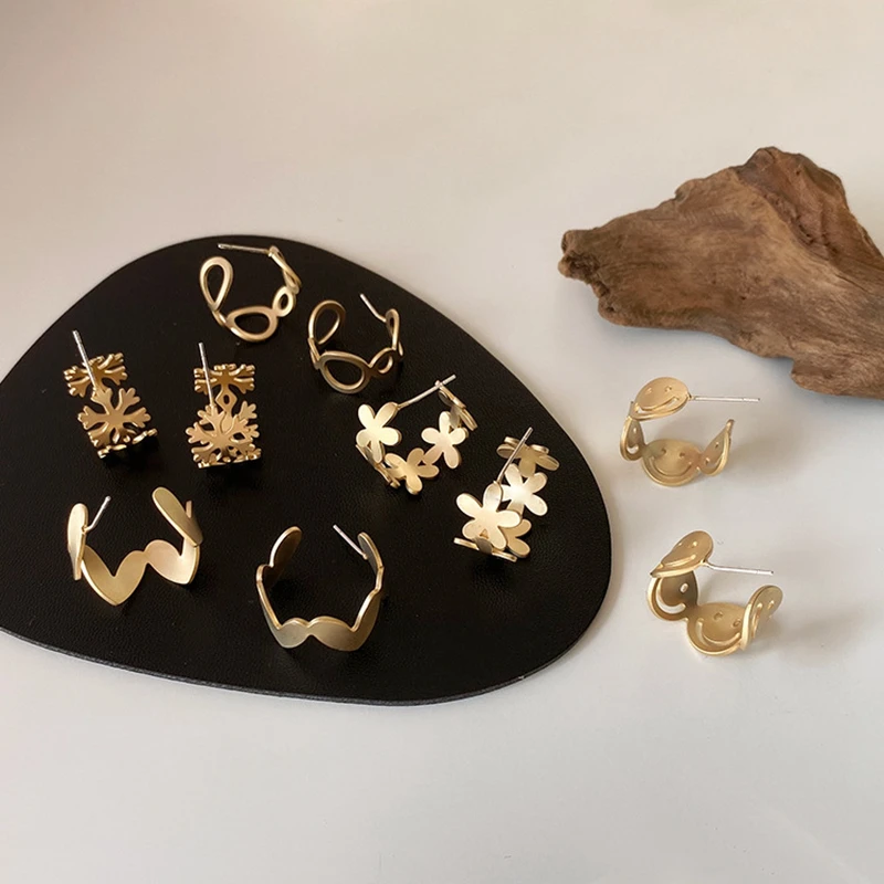 Модные металлические полые серьги-кольца для женщин геометрические со звездой