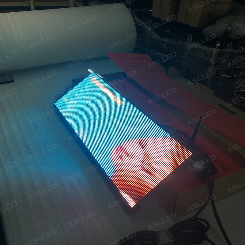 Goedkoop Auto Achter Glas Venster Transparante Display Led Scherm P2.6 Hd Video Led-paneel
