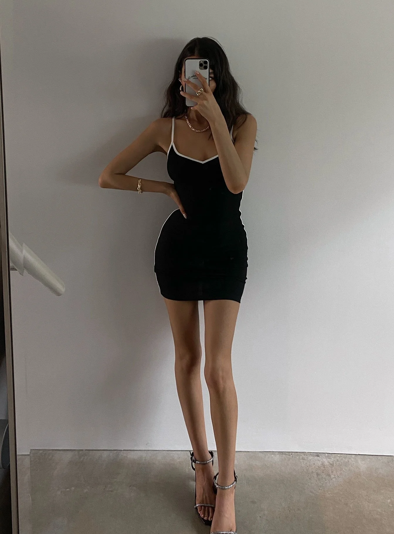 

Wind 2021 Spring and Summer New Women's Suspender Sexy Low Cut V-neck Fashion Slim Solid Color Dress Woman Plus Size Dresses