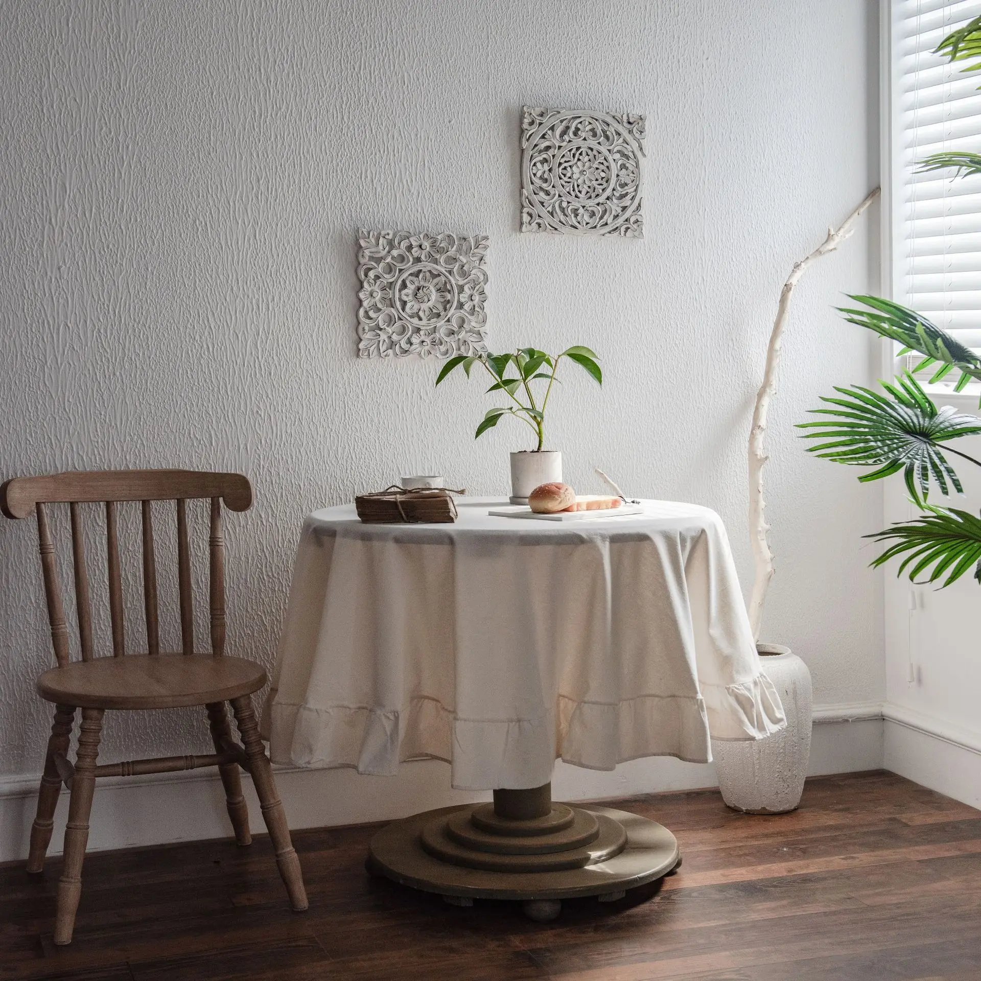 

Ruffled Plain Washed Cotton Household Round Tablecloth
