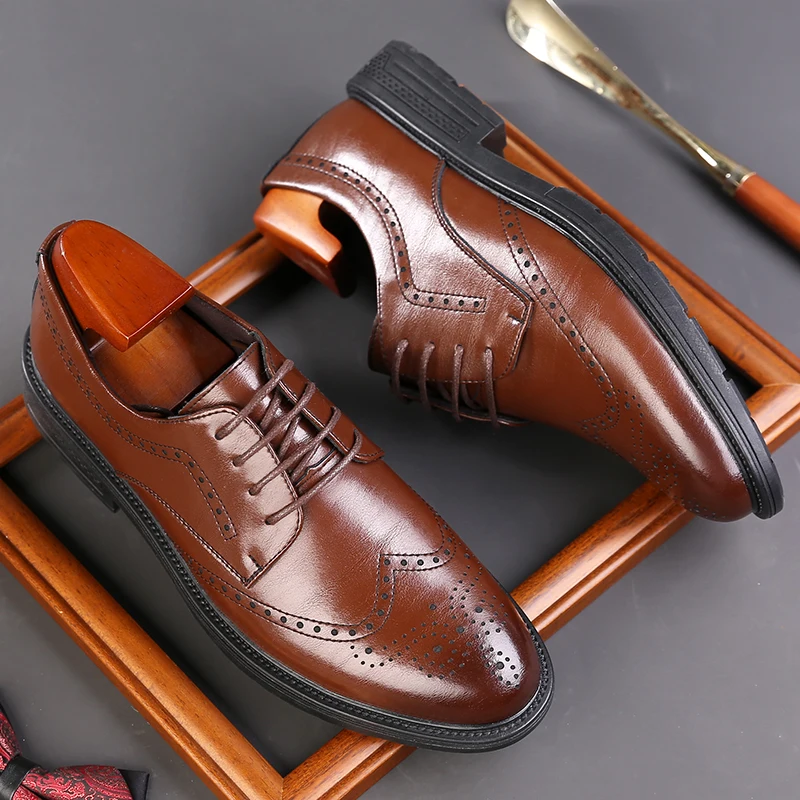 

New high-end men's high-quality cowhide shoes, British Bullock carved dress shoes, fashionable business banquet men's shoes