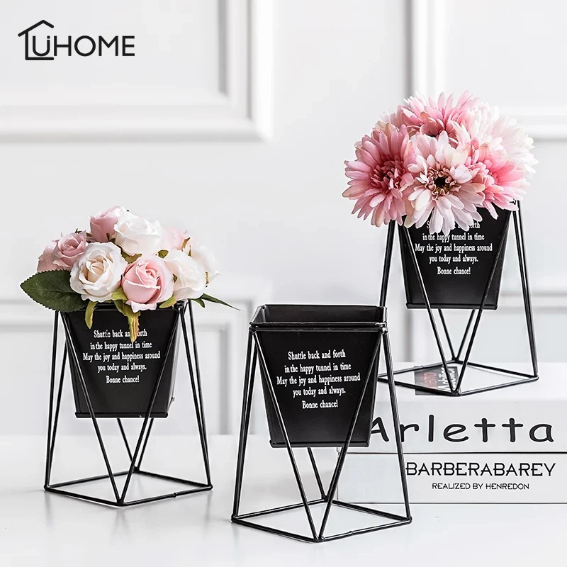 

Black Iron Vase Flower Pot Nordic Style Metal Flower Basket Home Decoration Dry Flower Vases for Living Room Bedroom Ornaments