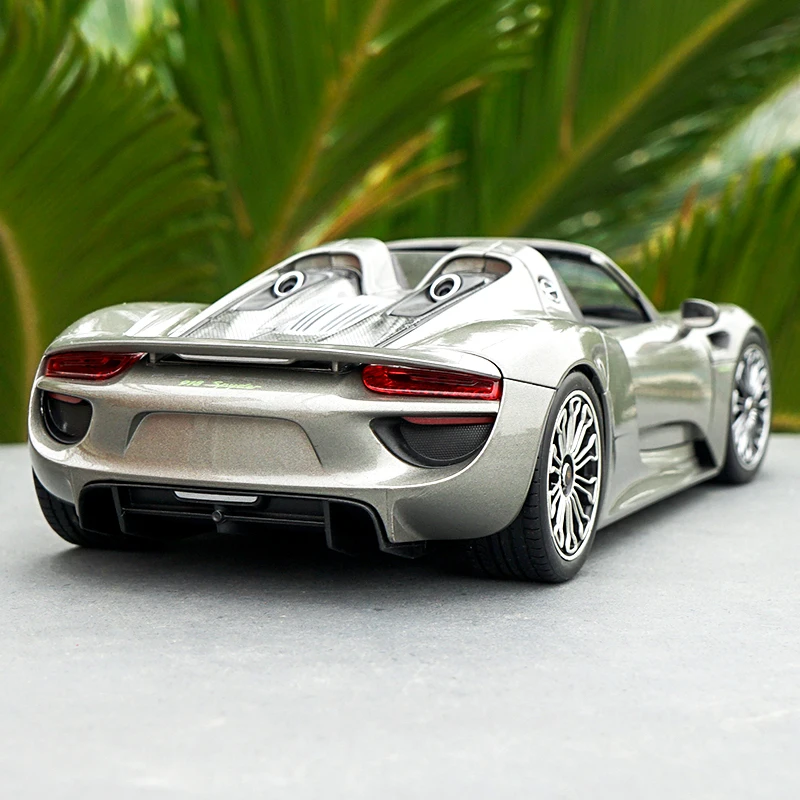 Welly 1:18 весы 918 Spyder трансформируемый литой металлический автомобиль игрушка из