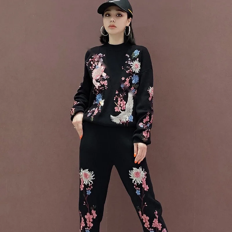 

Heavy Work Flower bird embroidery Women Knit Tracksuit Outfits Long sleeve Sweater Trousers Sets Casual Plus size Knitwear Suits