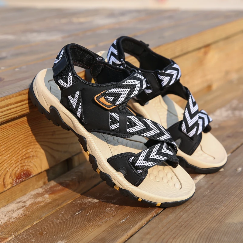 

NEW 2020 Sandals Men Shoes Luxury Black Casual Light Walking Weight Outdoor Fashion Summer Beach Activities Trekking Footwear