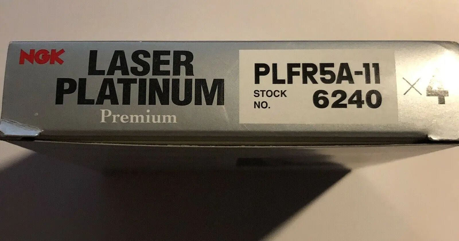 Бесплатная доставка в упаковке 10 шт. свечи зажигания NGK PLFR5A-11 6240 Лазерная Платина