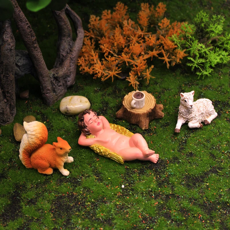 

Funny Resin Craft Figurine Naughty Squirrel Garden Ornament Miniature Statue DIY Villa Home Figurines Decoartion Accessories