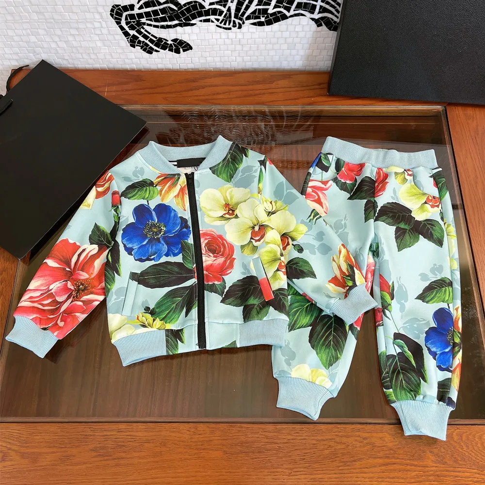 

Designer children's clothing 2021 early autumn girls new two-piece suit, jacket + casual trousers, high-definition digital print