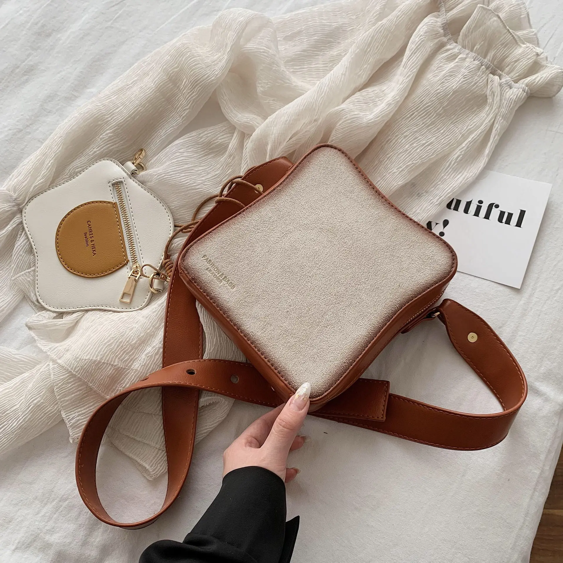 

Funny Toast Design Bread Fashion Women Purses and Handbags Poached Eggs Shape Crossbody Shoulder Bag for Female Pouch Flap Totes