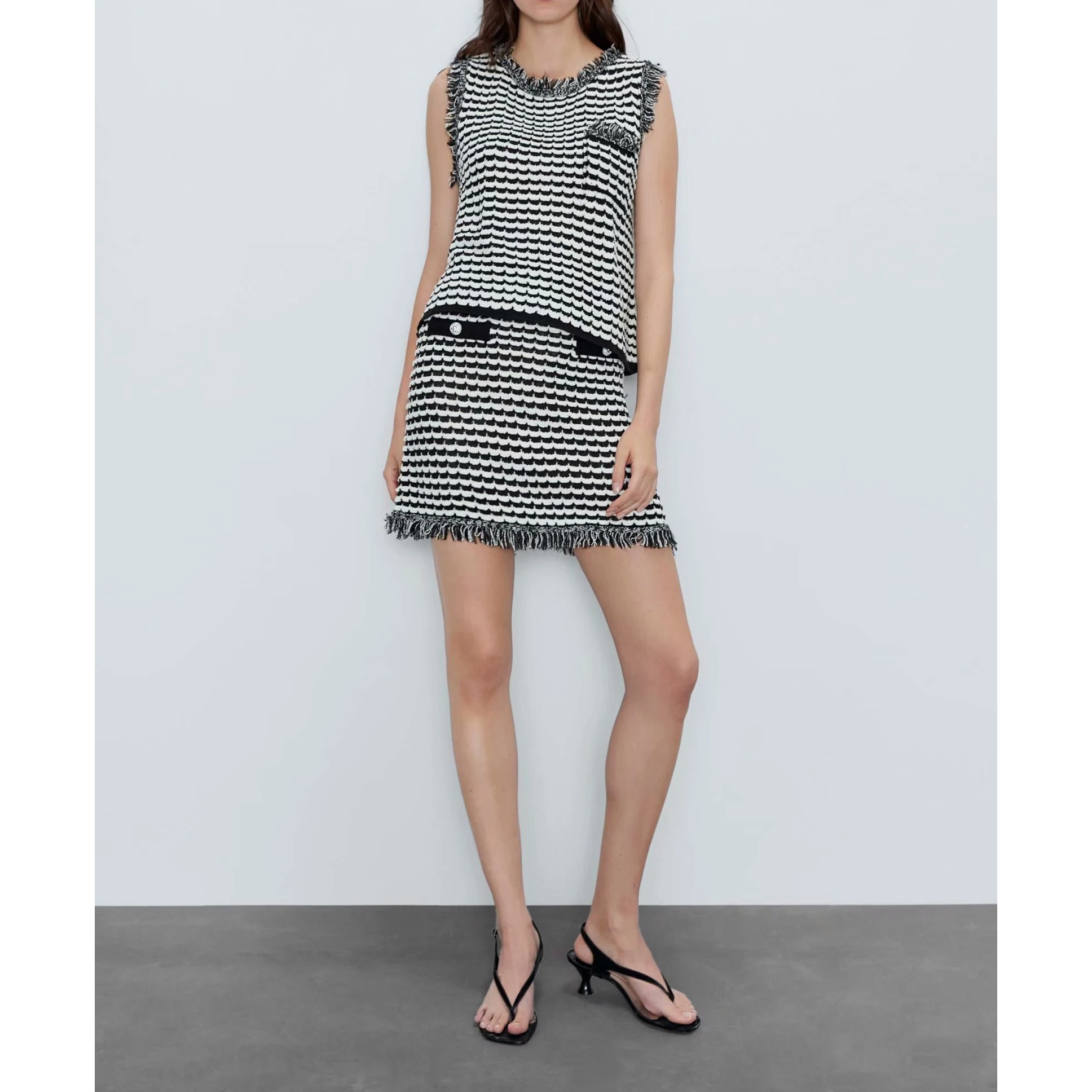 Женский комплект из 2 предметов черно белая трикотажная Мини юбка с потертостями